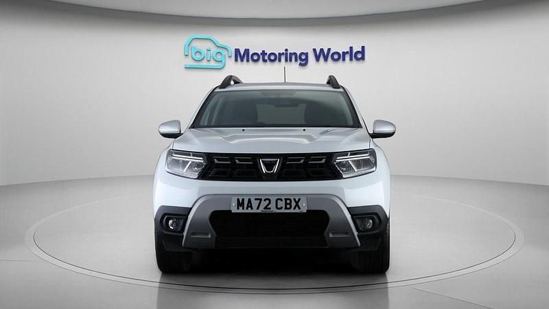 Used Dacia Duster Prestige 90 HP (66 kW) 2022 White SUV
