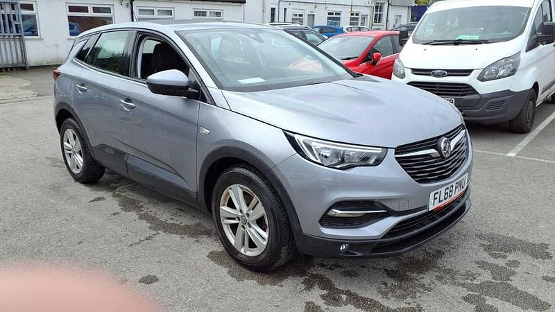 Grey Used 2018 Vauxhall Grandland X SUV | £8,980 (Fair price) - Image 1/3