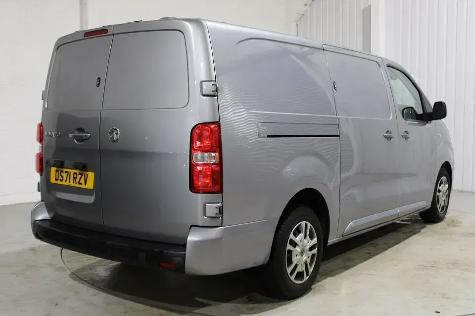 Used Vauxhall Vivaro Sportive 150 HP (110 kW) 2022 Grey MPV