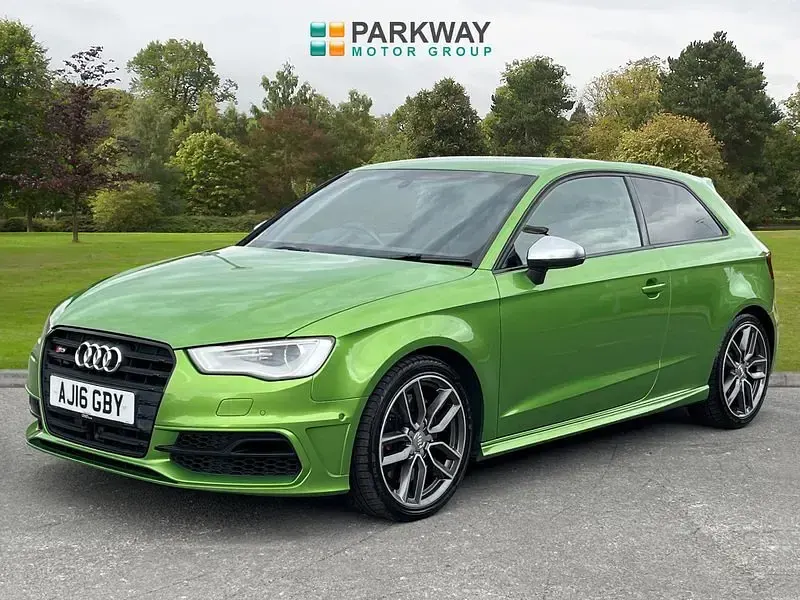 Used Audi A3 Design 310 HP (228 kW) 2016 Green Hatchback