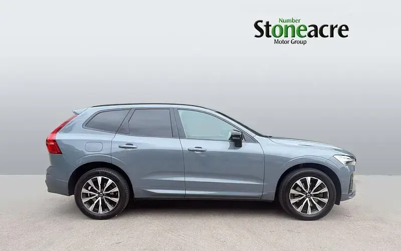 Used Volvo XC60 R-Design Pro 197 HP (144 kW) 2022 Grey SUV