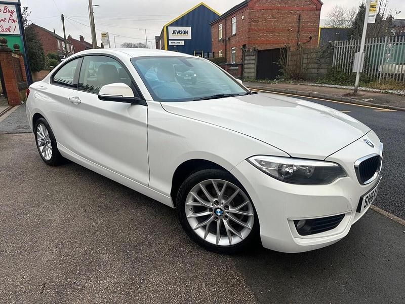 White Used 2014 BMW 218 Coupe | £9,990 (Fair price) - Image 1/4