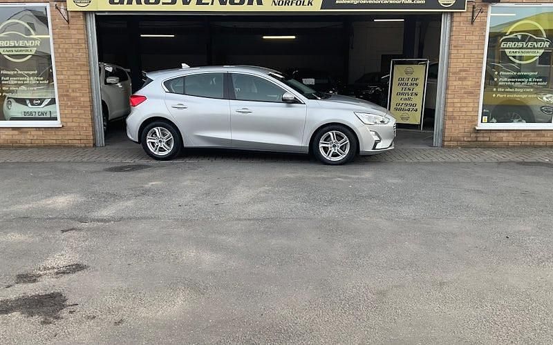 Used Ford Focus Zetec 120 HP (88 kW) 2020 Hatchback