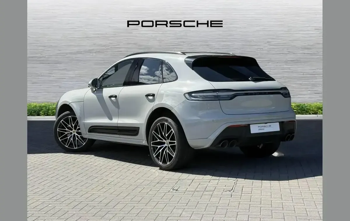 Used Porsche Macan 261 HP (191 kW) 2022 Grey SUV