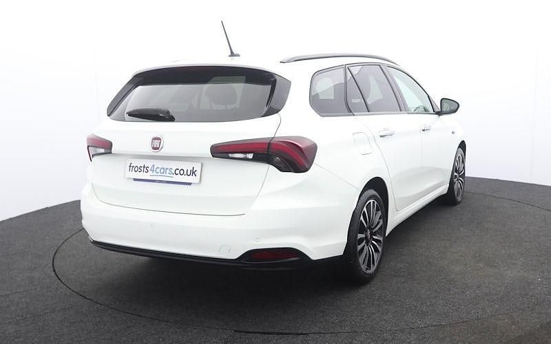 Used Fiat Tipo Life 101 HP (74 kW) 2021 White Estate