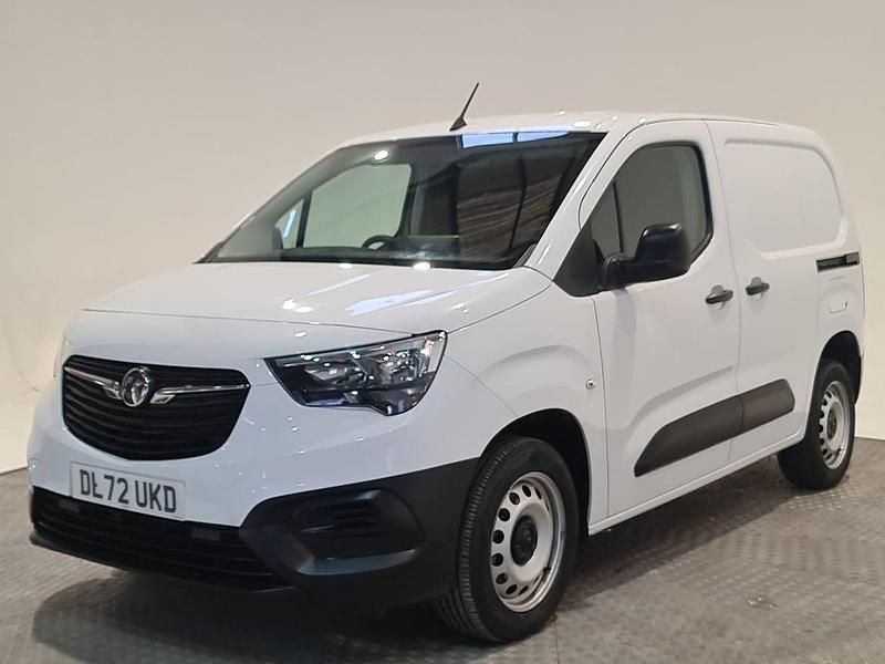 Used Vauxhall Combo 100 HP (73 kW) 2023 White MPV