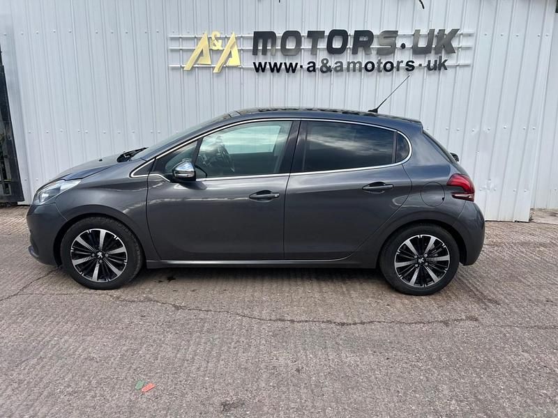 Used Peugeot 208 Allure Premium 2018 Grey Hatchback