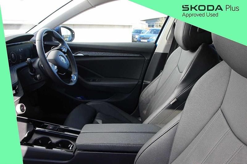 Usado Skoda Superb SE L 147 CV (108 kW) 2024 Azul Familiar