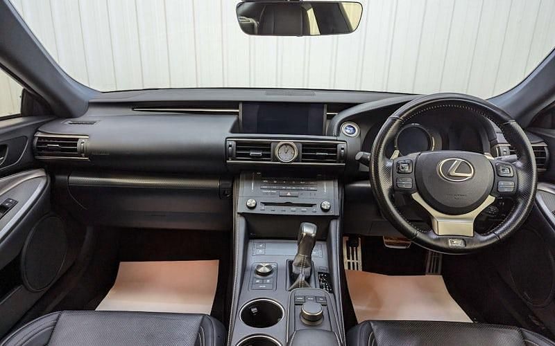 Used Lexus RC300h Sport Line 223 HP (164 kW) 2018 White Coupe