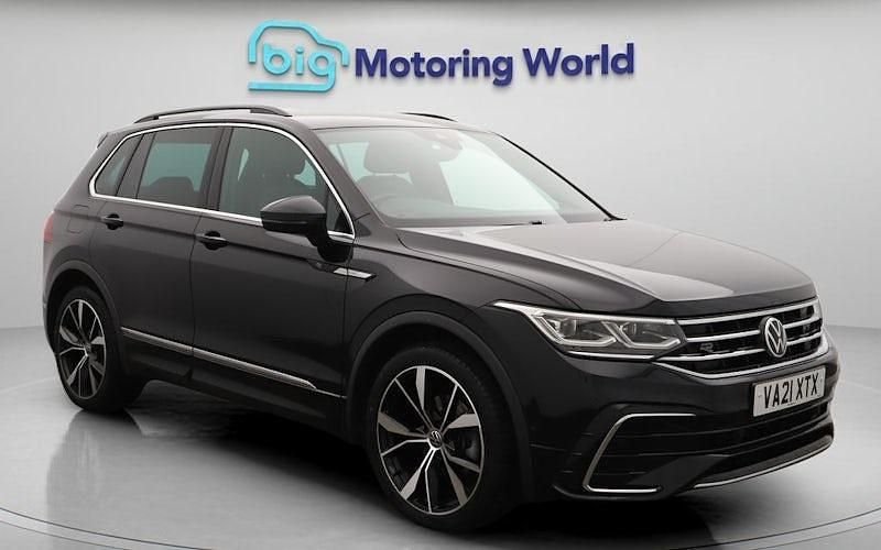 Used 2023 VW Tiguan R-line SUV | £23,800 (Good price) - Image 1/4