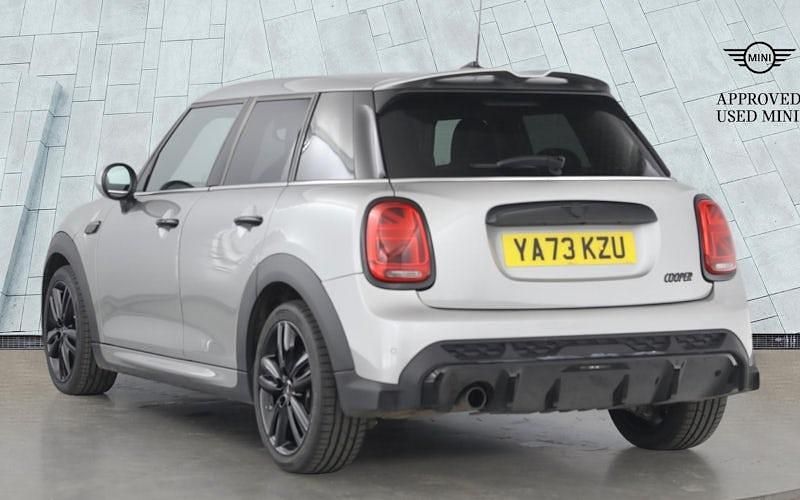 Used Mini Cooper Hatch 136 HP (100 kW) 2022 Silver Hatchback