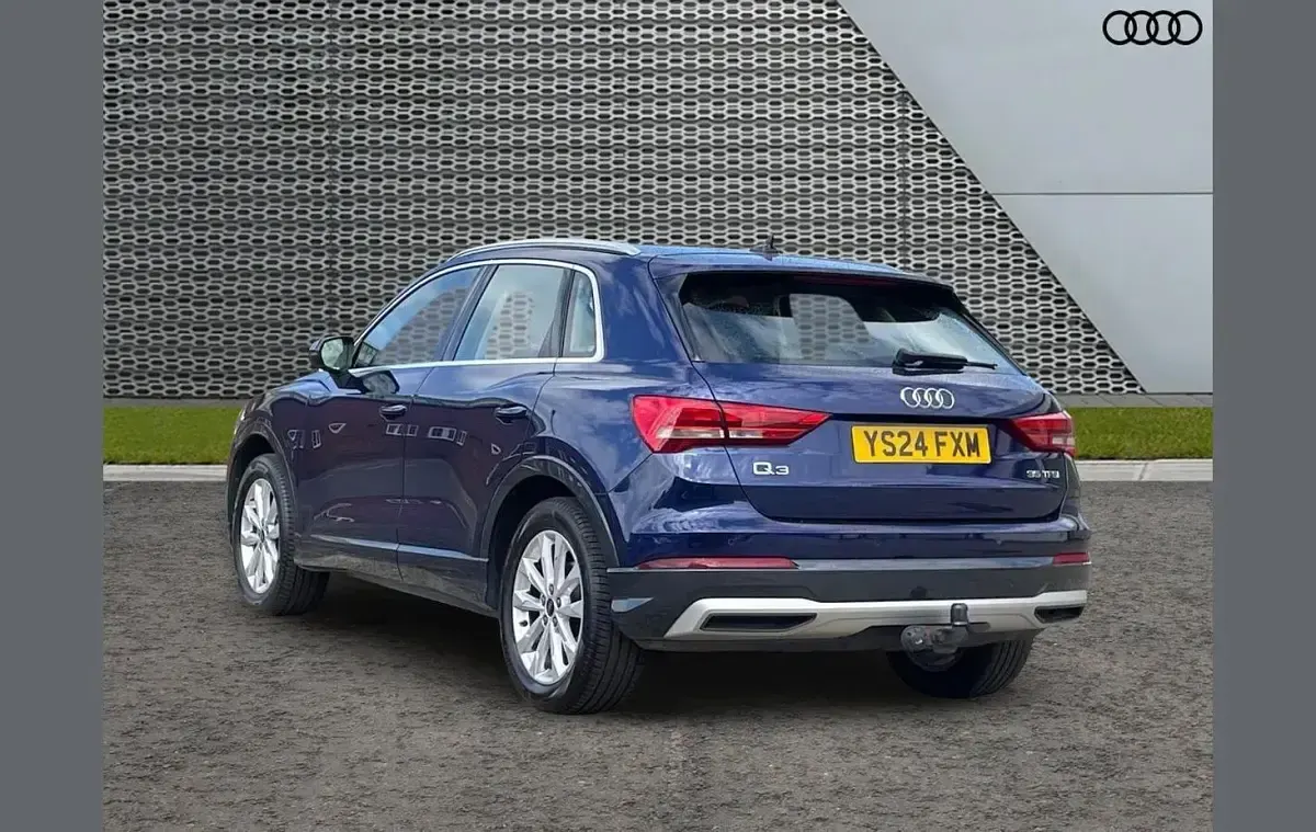 Used Audi Q3 Sport 150 HP (110 kW) 2024 Blue SUV