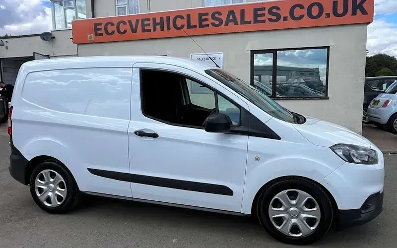 Used Ford Transit Courier Trend 75 HP (55 kW) 2019 Van