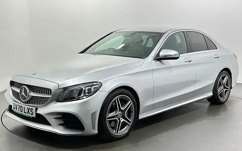 Used Mercedes C200 AMG Line Premium 160 HP (117 kW) 2019 Silver Sedan