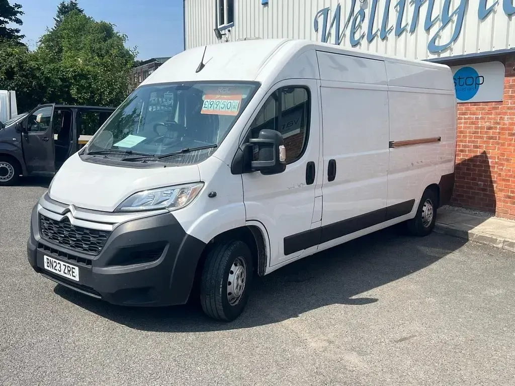 Used Citroën Relay 140 HP (102 kW) 2023 White Van