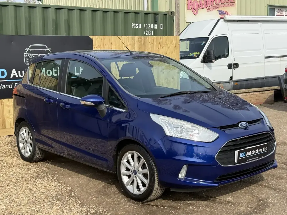 Używany Ford B-MAX Titanium 105 KM (77 kW) 2016 Niebieski Minivan