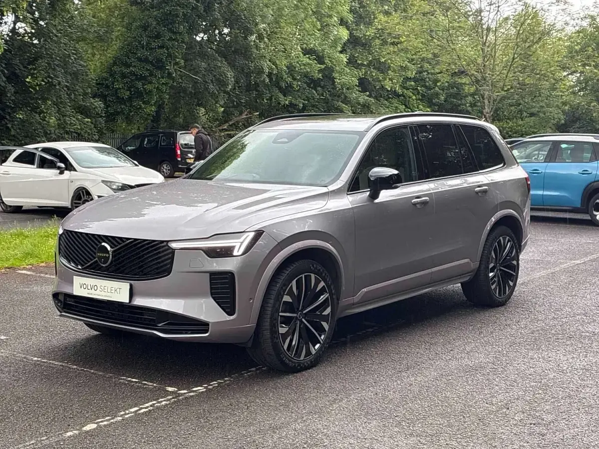 Used Volvo XC90 Ultra 455 HP (334 kW) 2025 Silver SUV