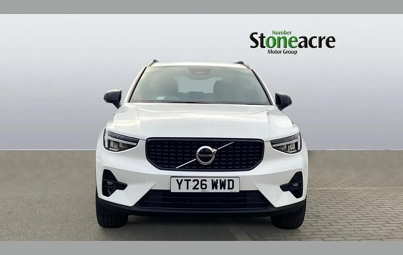 New Volvo XC40 Plus 161 HP (118 kW) 2026 White SUV