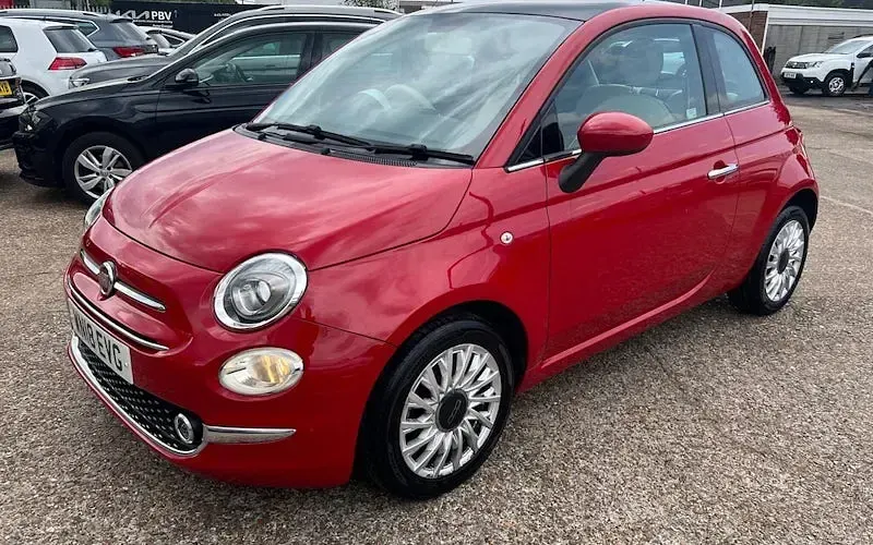 Used Fiat 500 Lounge 69 HP (50 kW) 2018 Red Hatchback