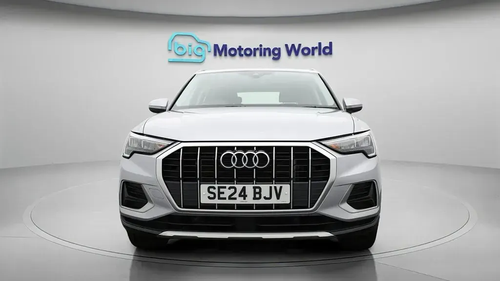 Second-hand Audi Q3 Sport 150 CP (110 kW) 2024 Argintiu SUV