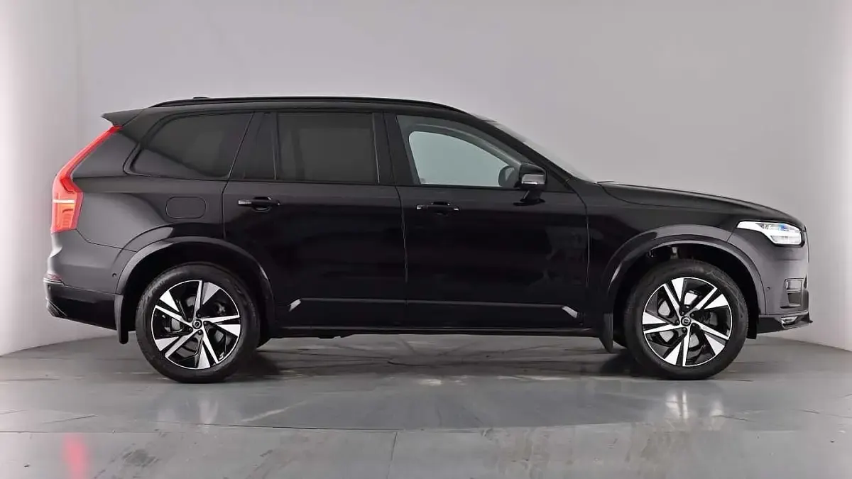 Begagnad Volvo XC90 Plus 2024 Svart SUV