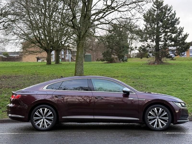 Used VW Arteon Elegance 190 HP (139 kW) 2018 Red Hatchback