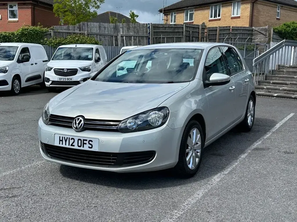 Used VW Golf VII Match 122 HP (89 kW) 2012 Silver Hatchback