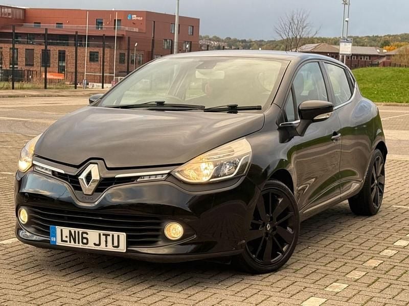 Black Used 2016 Renault Clio IV Dynamique Hatchback | £6,790 (Super price) - Image 1/4