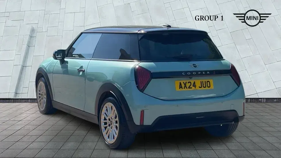Usado Mini Cooper S Hatch 201 CV (147 kW) 2024 Verde Utilitario