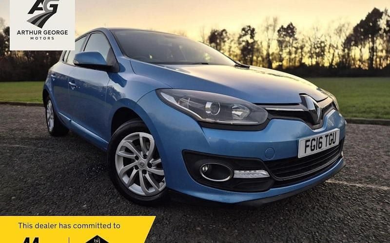 Blue Used 2016 Renault Mégane IV Dynamique Hatchback | £3,790 - Image 1/4