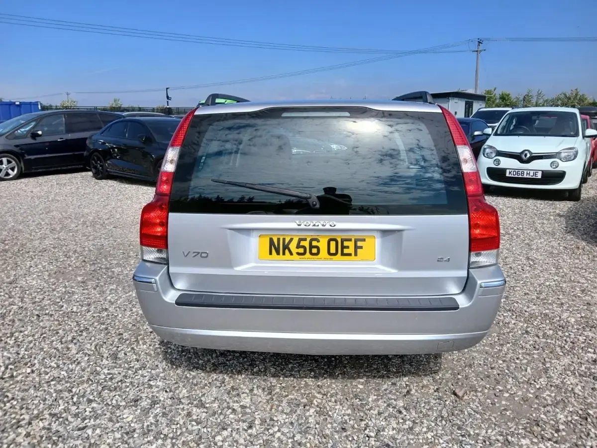 Used Volvo V70 SE 2006 Silver Estate
