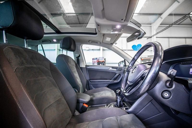 Used VW Tiguan SEL 150 HP (110 kW) 2017 White SUV