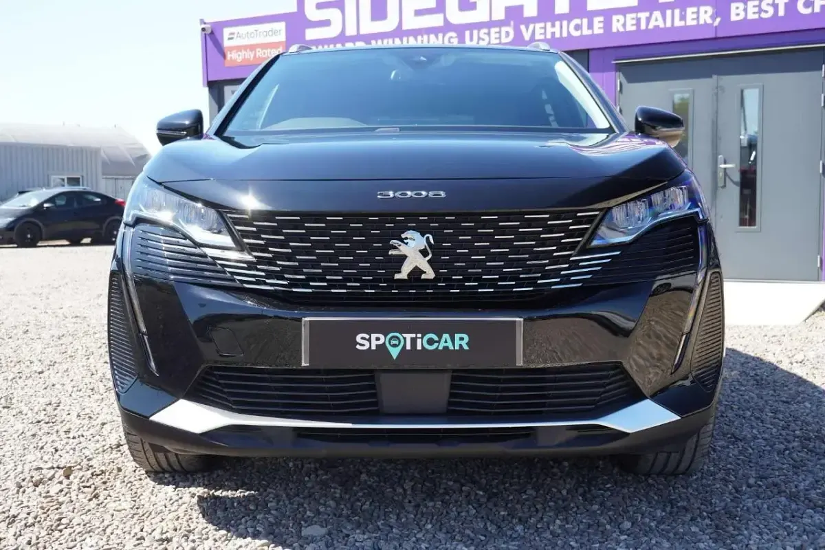 Gebraucht Peugeot 3008 Allure+ 129 PS (94 kW) 2022 Schwarz SUV