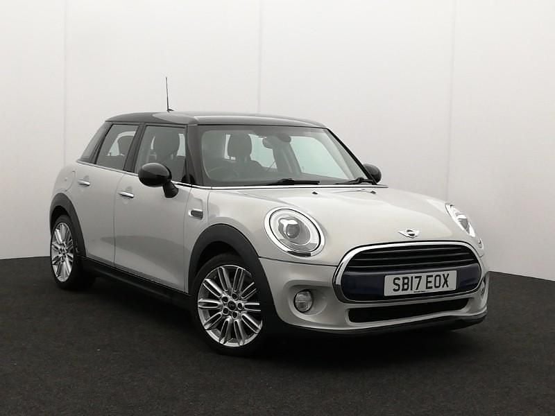 Silver Used 2017 Mini Cooper D Hatchback | £7,498 (Fair price) - Image 1/4