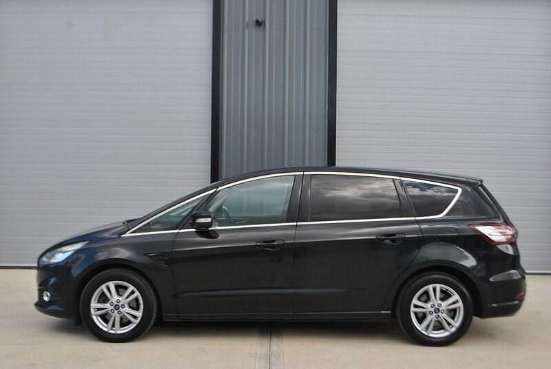 Used Ford S-MAX Titanium 150 HP (110 kW) 2016 Black MPV