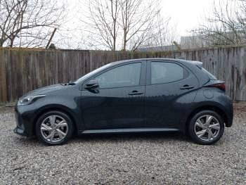 Begagnad Mazda 2 Exclusive-Line 116 HK (85 kW) 2024 Svart Halvkombi
