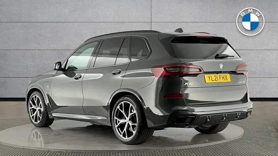 Used BMW X5 M Sport 389 HP (286 kW) 2021 Grey SUV
