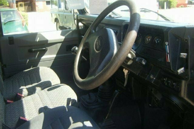 Used Land Rover Defender 90 HP (66 kW) 2000 SUV