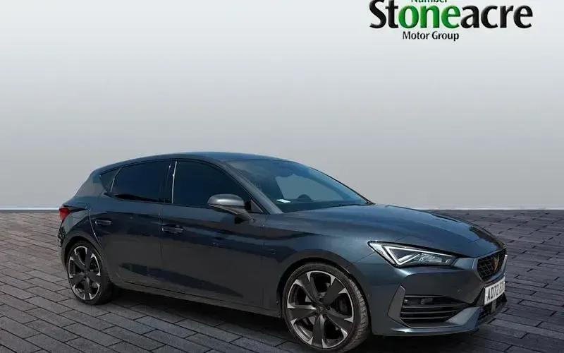Used Cupra Leon VZ2 300 HP (220 kW) 2023 Hatchback