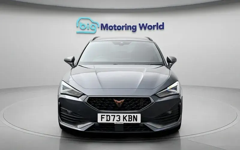 Used Cupra Leon VZ3 300 HP (220 kW) 2023 Hatchback