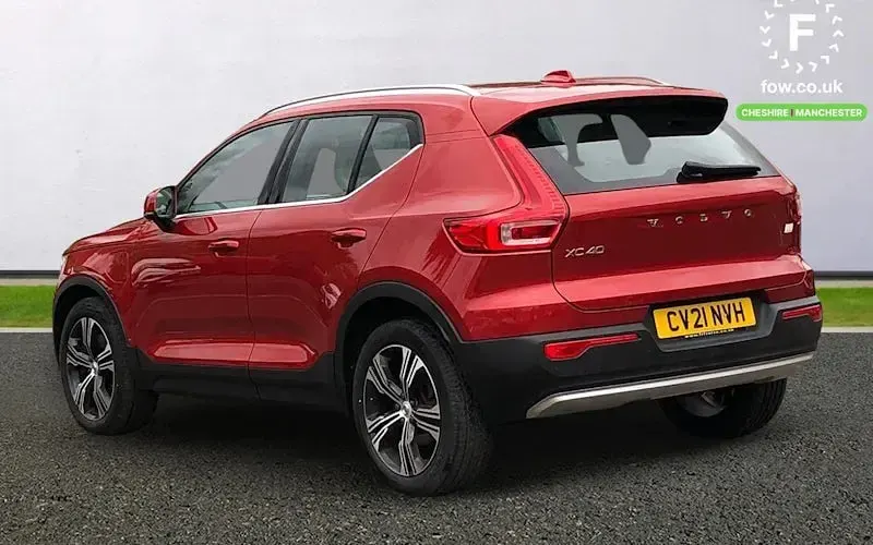 Usado Volvo XC40 Inscription 262 CV (192 kW) 2021 Rojo SUV
