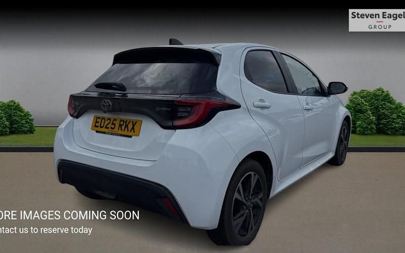 Used Toyota Yaris Hybrid Design 116 HP (85 kW) 2026 Hatchback