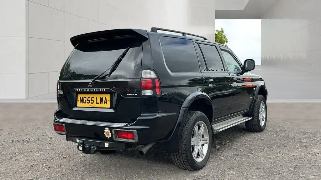 Used Mitsubishi Shogun Warrior 2005 Black SUV