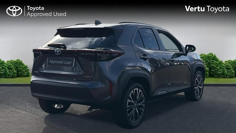 Used Toyota Yaris Hybrid 116 HP (85 kW) 2023 Estate