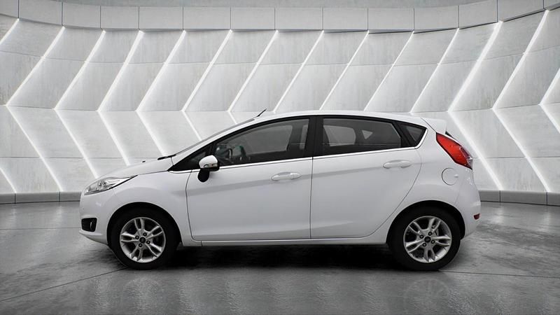 Used Ford Fiesta Zetec 2016 White Hatchback