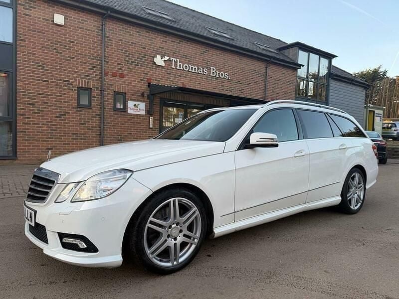 Used Mercedes E250 2010 White Estate