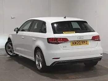 Used Audi A3 e-tron Advanced 204 HP (150 kW) 2020 White Hatchback
