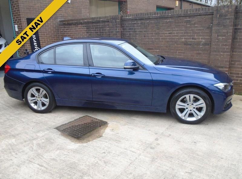 Used BMW 318 Sport Line 136 HP (100 kW) 2016 Blue Sedan