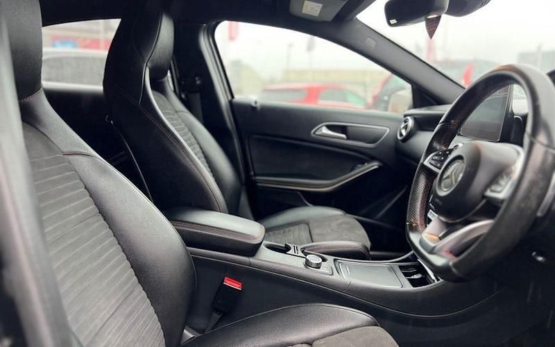 Used Mercedes A200 AMG Line Premium 136 HP (100 kW) 2018 Hatchback