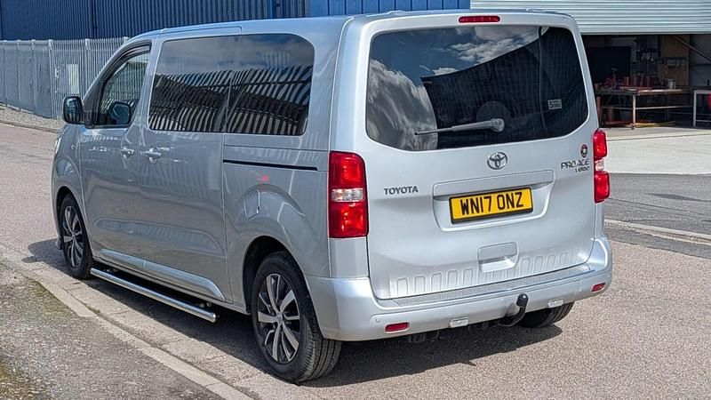 Used Toyota Proace Verso City 150 HP (110 kW) 2017 Silver Estate